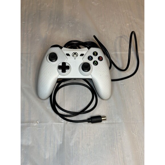 POWER A XBOX ONE PC WIRED CONTROLLER 1428130-01 ~ WHITE  48 - Picture 1 of 8